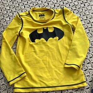 EUC Batman size 5T long sleeve rash guard